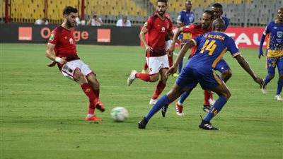 فيديو.. أجايي يهدر فرصة هدف محقق لـ
