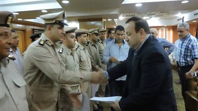 صور.. مدير أمن البحيرة يكرم عددًا من الضباط المتميزين 