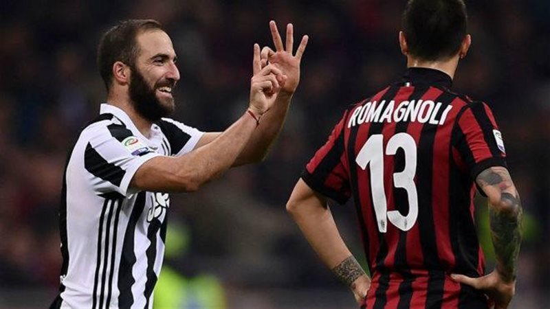 هيجواين لاعب يوفنتوس