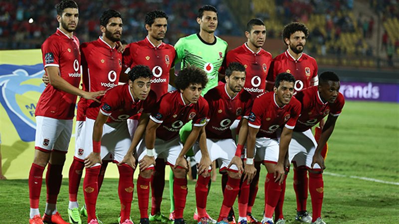 لاعبو الأهلي