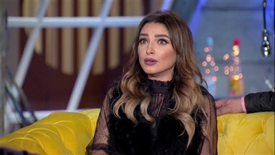 روجينا تنشر صورة جديدة برفقة نجلتها 