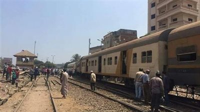 قطار يخرج عن القضبان في محافظة دمياط والسبب؟ 