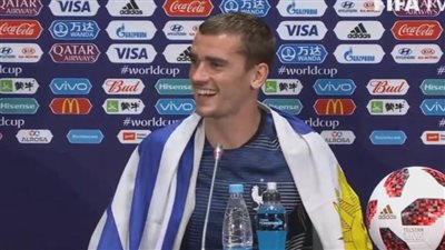 رئيس أوروجواي يشكر بطل العالم ويدعوه لـ