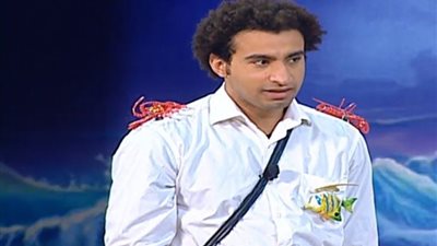 علي ربيع يشارك جمهوره بصورة جديدة له على البحر