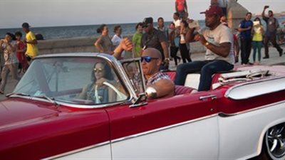 لو بتعشق سباق السيارات.. أشهر مشاهد بأفلام فان ديزل FAST AND FURIOUS