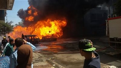 الحماية المدنية تسيطر على حريق بمصنع لمبات فى العاشر من رمضان