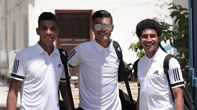 صور.. الإسماعيلى يغادر للقاهرة استعدادا للسفر إلى عمان