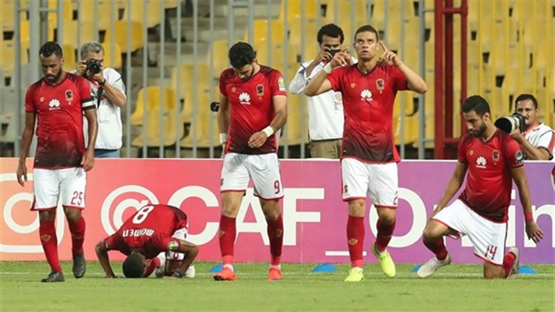 لاعبو الأهلي