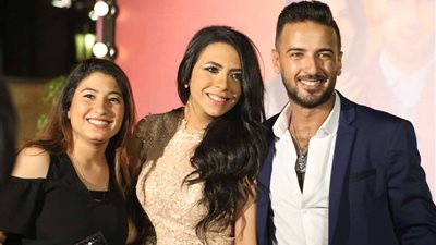 صور.. بدء حفل خطوبة الفنان محمد مهران على المخرجة مى عبد الحافظ