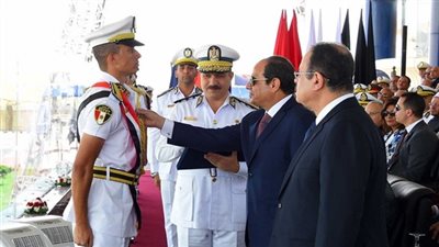 تقديم عروض عسكرية في أكاديمية الشرطة فور وصول الرئيس السيسي