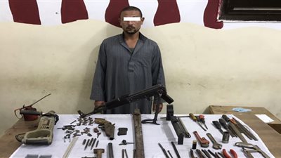 حبس حداد 4 أيام على ذمة التحقيق لصناعته الأسلحة النارية في أوسيم