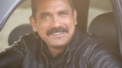 أمير كرارة يشكر إحدى المعجبات على هديتها له