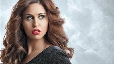 شاهد مي سليم تغازل صديقتها بعد انفصالها عن وليد فواز