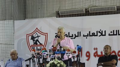 صور.. مرتضي منصور يكشف عن ستاد الزمالك الجديد