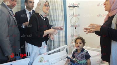 صور.. وزيرة الصحة تتفقد الحالة الصحية لمرضى مستشفى وادي النيل