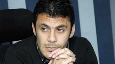 عميد لاعبى العالم يتبرع لأسرة الراحل