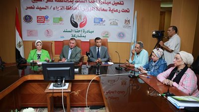 فيديو.. محافظ كفر الشيخ ونساء مصر للتنمية يبحثان تفعيل 