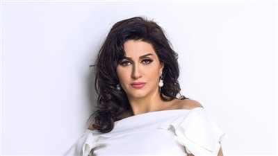 شاهد وفاء عامر في الإجازة الصيفية 