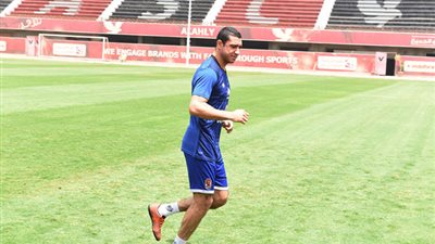  مدرب الأهلي يجتمع مع ربيعة