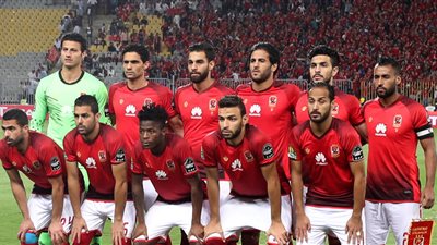 محمد يوسف يصدم لاعبي الأهلي قبل مواجهة تاونشيب