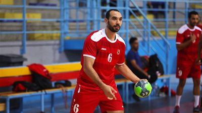 أحمد عبد الرحمن: رجال يد الأهلي قادرون على مواجهة التحديات