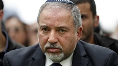 وزير جيش الاحتلال يعلن فتح معبر كرم أبو سالم جزئيًا