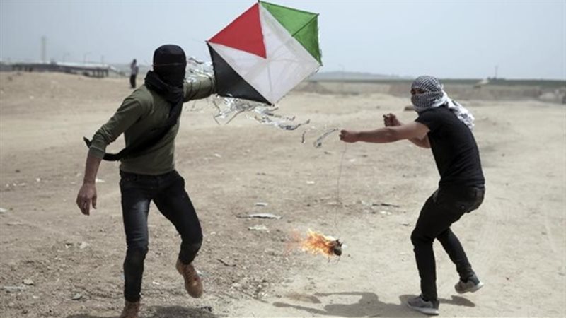 الطائرات الورقية