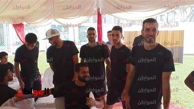 صور.. مأدبة غداء لـ