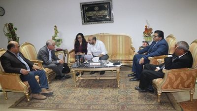 محافظ جنوب سيناء يلتقي وفد التعليم لبحث استعدادات الملتقى الطلاب ذوى الاحتياجات