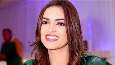 إطلالة جذابة لـ التونسية سميرة مقرون