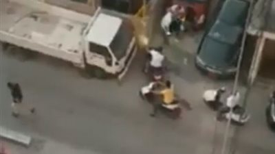 فيديو.. لحظة اعتداء لصوص على رجل بالضرب في وضح النهار