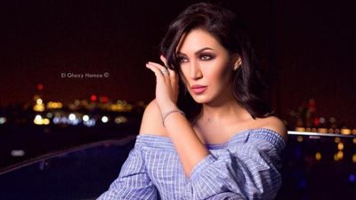 فيديو جراف.. أسماء لمنور التي أدخلت كاظم الساهر المحكمة