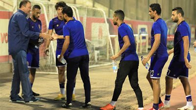 محمود الخطيب يطمئن على بعثة الأهلي في بوتسوانا