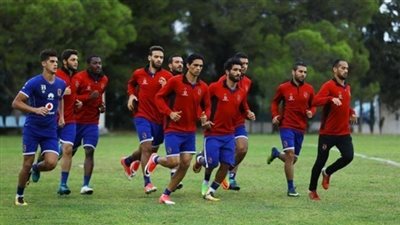 تدريبات بدنية مكثفة للاعبي الأهلي في بُتسوانا