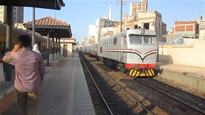 ضبط عاطل يسرق مهمات خاصة بمحطات السكك الحديد في الأقصر