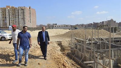 رئيس مدينة كفر الشيخ يتفقد مشروع الإسكان الاجتماعي