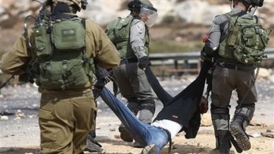 عاجل .. قوات الاحتلال تقتحم قرية كوبر الفلسطينية بـ 10 مركبات عسكرية