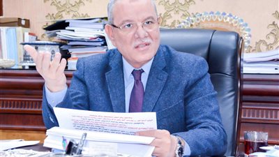 محافظ المنيا: خطة عاجلة لمعالجة الصرف الصناعي