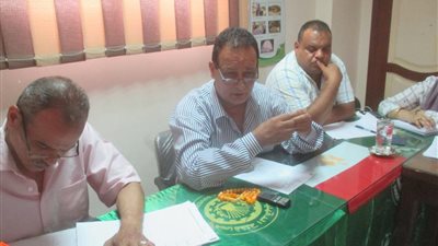 تنفيذى المنصورة يبحث إنارة المداخل وتدشين منافذ السلع الغذائية