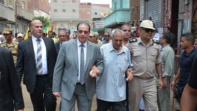 محافظ الدقهلية يؤدى صلاة الجنازة على شهيد الوطن الرائد رامي الجوهري بمسقط رأسه