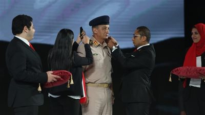 3 أسباب جعلت الرئيس السيسي يسمح بمشاركة الشباب في ترقية وزير الدفاع