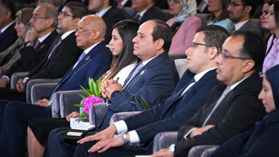 مؤتمر الشباب السادس.. السيسي يرد على التساؤلات في 