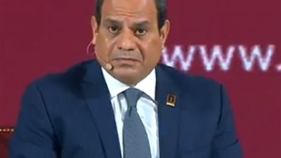 الرئيس السيسي خلال جلسة اسأل الرئيس: نحن ضد الجماعات المسلحة في أيد بلد