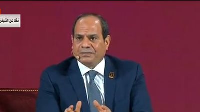 الرئيس السيسي في اسال الرئيس: لن يتم رفع أسعار السكك الحديدية إلا بعد التطوير