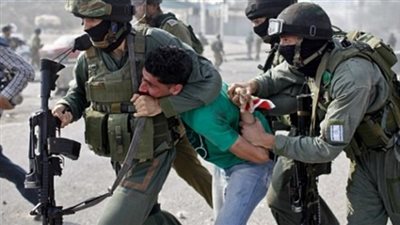 قوات الاحتلال تعتقل 20 فلسطينيا.. بينهم 4 صحفيين  