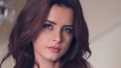 نور تشارك جمهورها بصورة عائلية جديدة  
