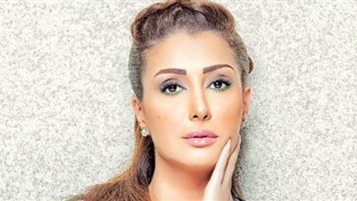 غادة عبد الرازق تثير الجدل بهذه الصور.. تعرف عليها