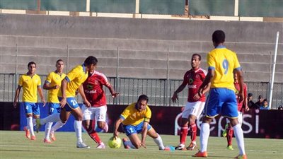 مباراة الاسماعيلى والأهلي.. 42 لاعب بين الفريقين