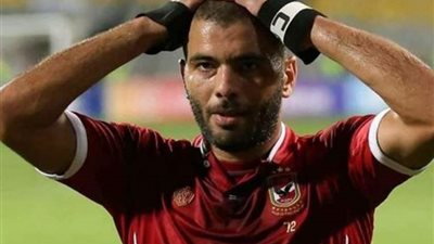 عماد متعب يعتزل كرة القدم وينضم إلى هذه القناة