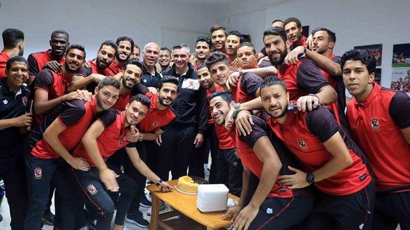 لاعبو الأهلي